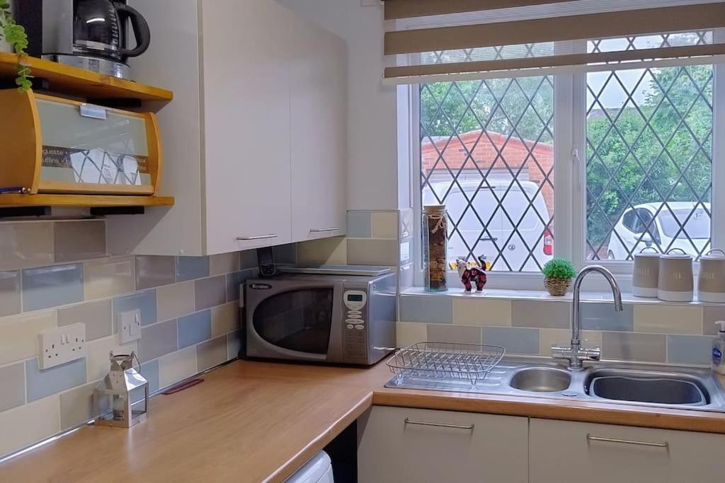 Ludlow Mews Town House With Free Parking Esterno foto