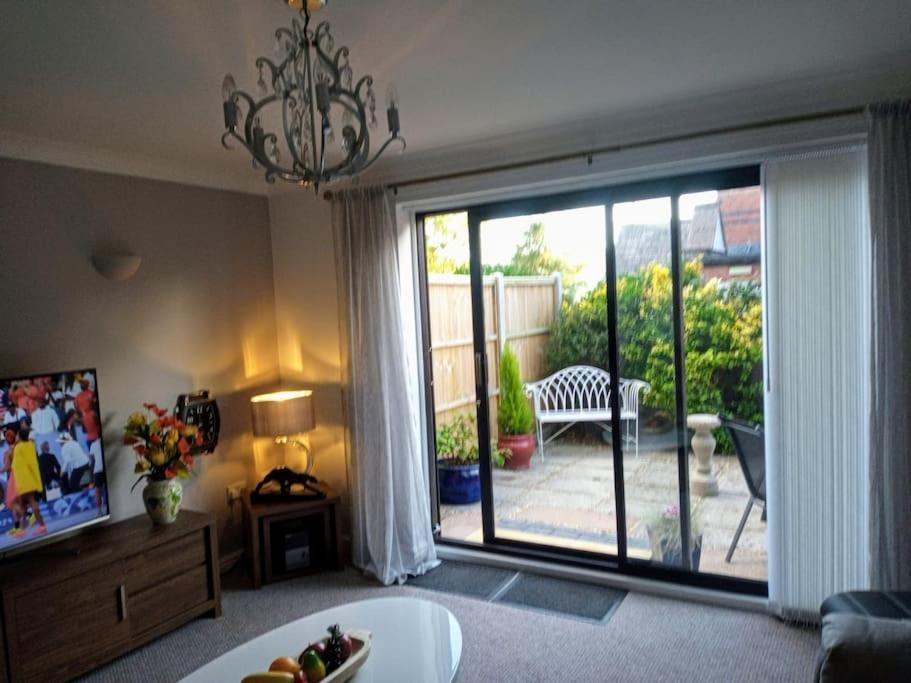 Ludlow Mews Town House With Free Parking Esterno foto